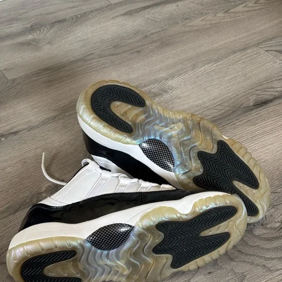 Jordan Emerald 11s